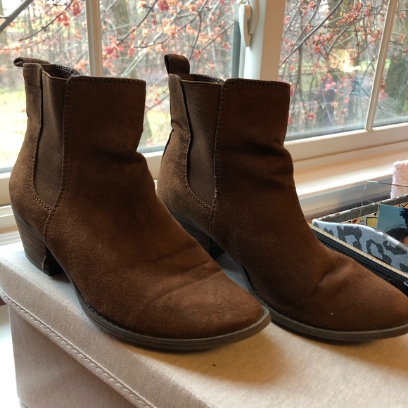 Brown Chelsea Ankle Boots - Picture 3 of 8
